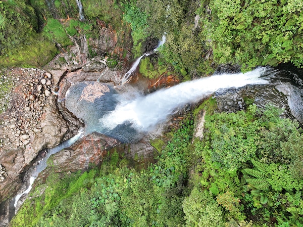 Catarata Del Toro - Costa Rica